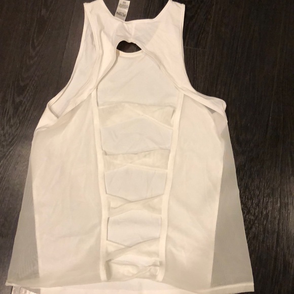 Victoria Sport - Picture 1 of 2